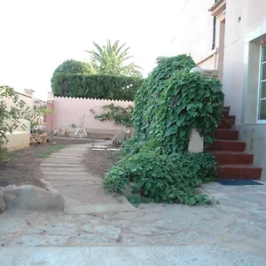 Paris Ciutadella Guest house